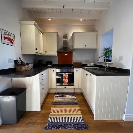 Vakantiehuis Country Close To The Sea