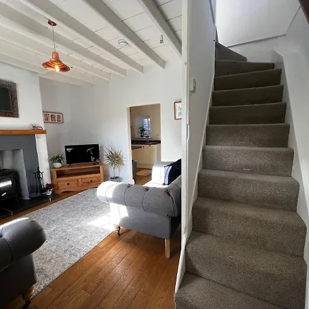 Country Close To The Sea * Scarborough